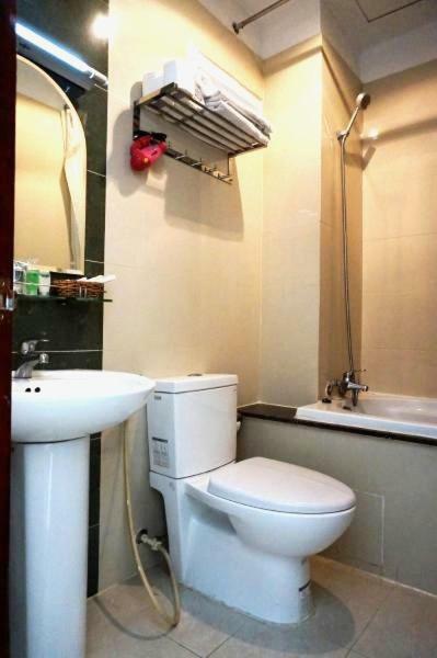 Green Suites Hotel Хошимин Екстериор снимка